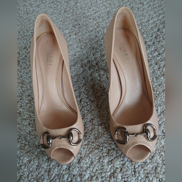 Gucci Shoes - Gucci Nude/beige Peep-Toe Horsebit Pumps size 6.5
